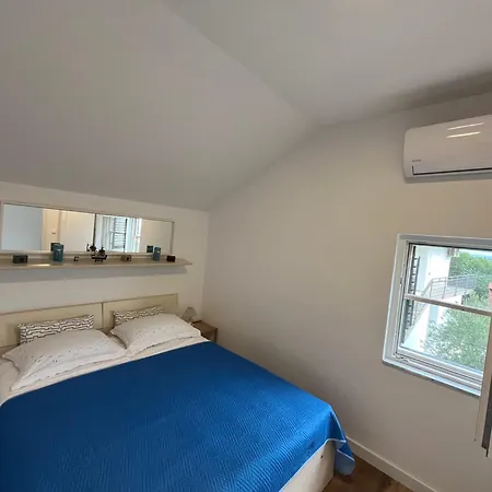 House Roza With 2 Apartment *