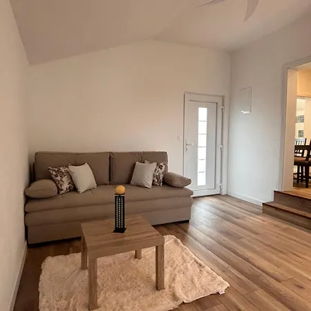 Apartment House Roza With 2 *