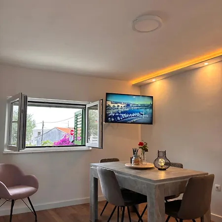 Apartment House Roza With 2 *