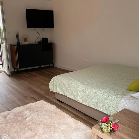 House Roza With 2 Apartment Trogir