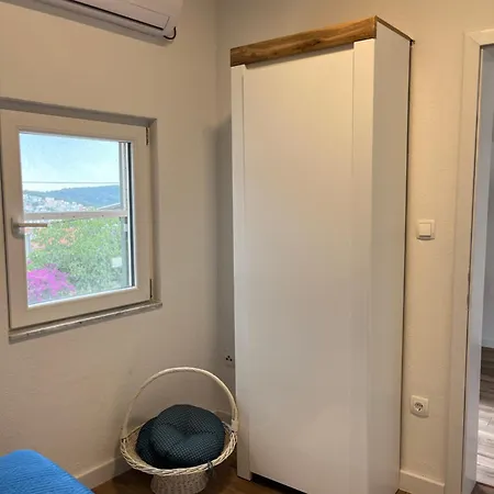 House Roza With 2 Trogir
