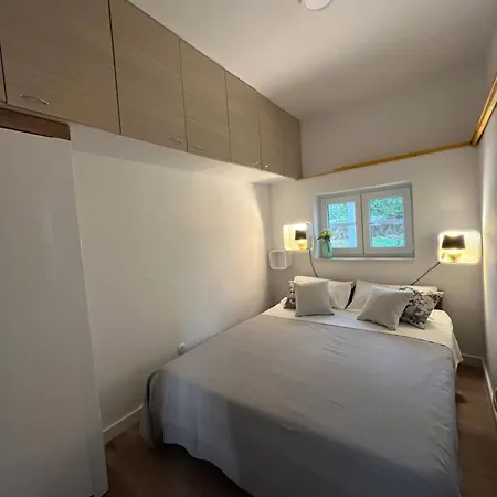 House Roza With 2 Apartment